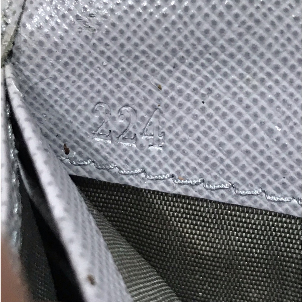 Prada Signature Saffiano Leather Continental Wallet 😍🔥 - Picture 7 of 17